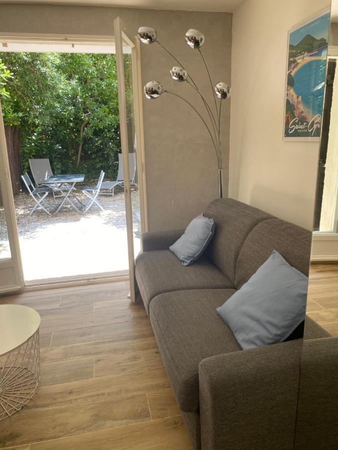 Little Garden Apartment Сен Сир сюр Мер Екстериор снимка