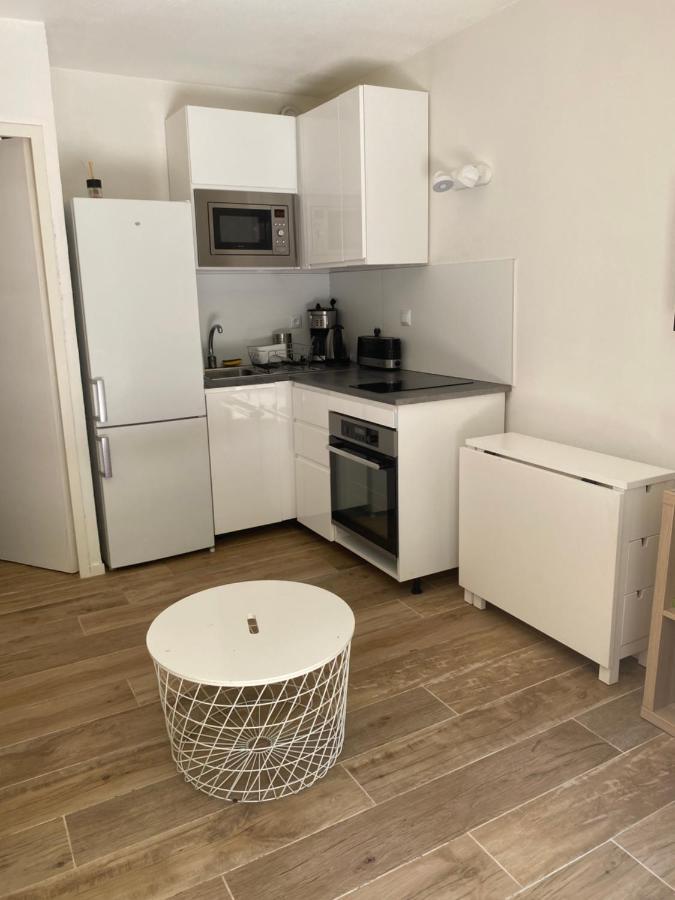 Little Garden Apartment Сен Сир сюр Мер Екстериор снимка